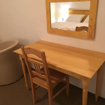 Tri Ruze Špindlerŭv Mlýn