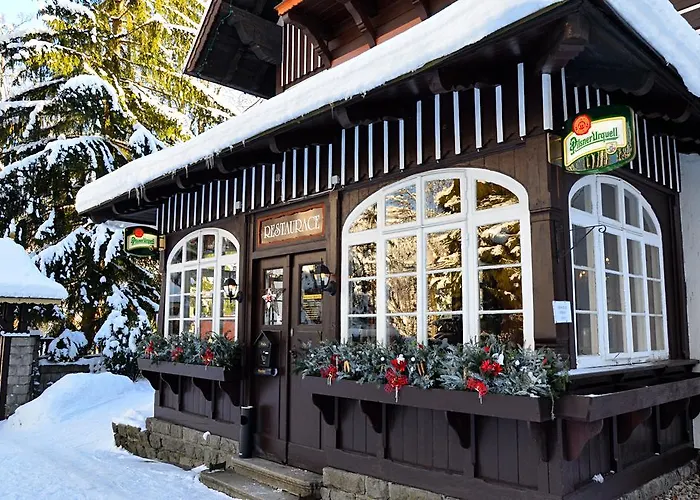 Szálloda Tri Ruze 3*