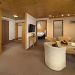Tři Růže Hotel 3*