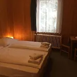 Tři Růže 3*