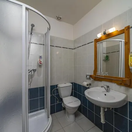 Hotel Tri Ruze 3*