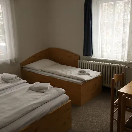 Tri Ruze Špindlerŭv Mlýn
