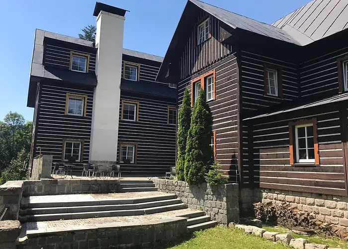 Tri Ruze Špindlerŭv Mlýn